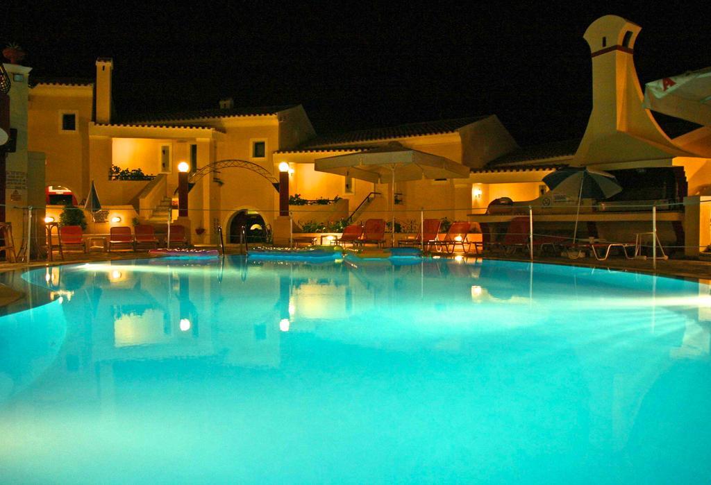 Mediterranean Blue Kavos Bagian luar foto