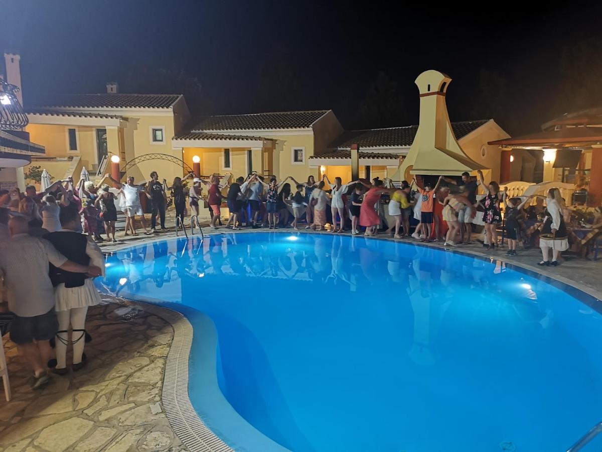 Mediterranean Blue Kavos Bagian luar foto